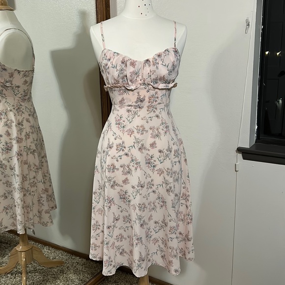 Zaful Dresses & Skirts - Zaful Pink Floral Dress